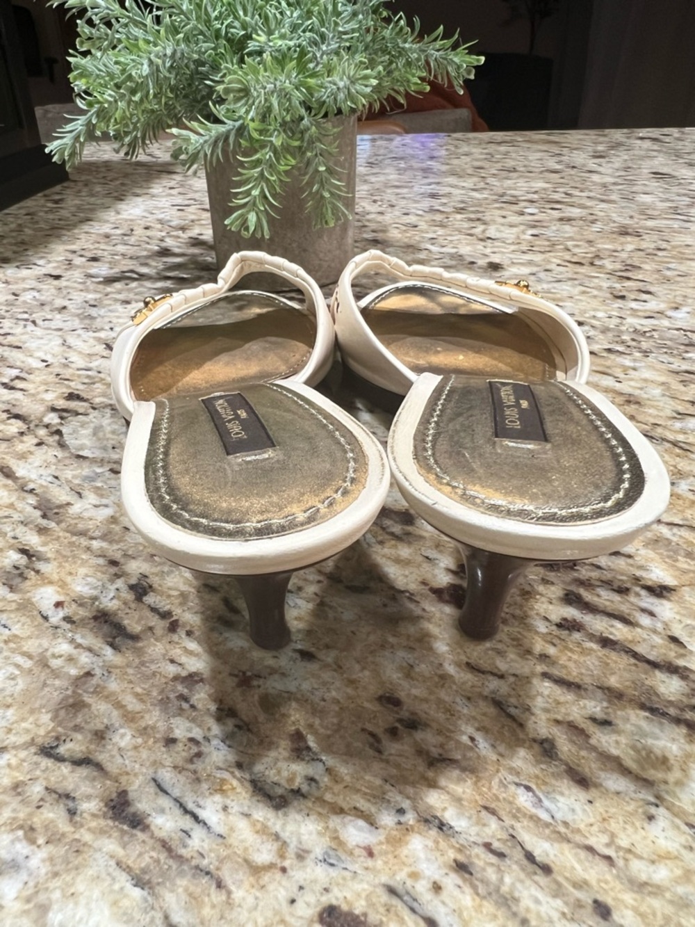 Louis Vuitton Cream Leather Slip-On Kitten Heel Mules with Gold Flower 36.5 - Picture 10 of 12